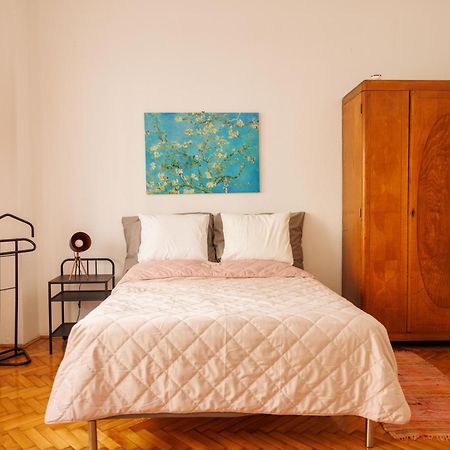 Studio With Terrace In Heart Of The City Budapest Luaran gambar