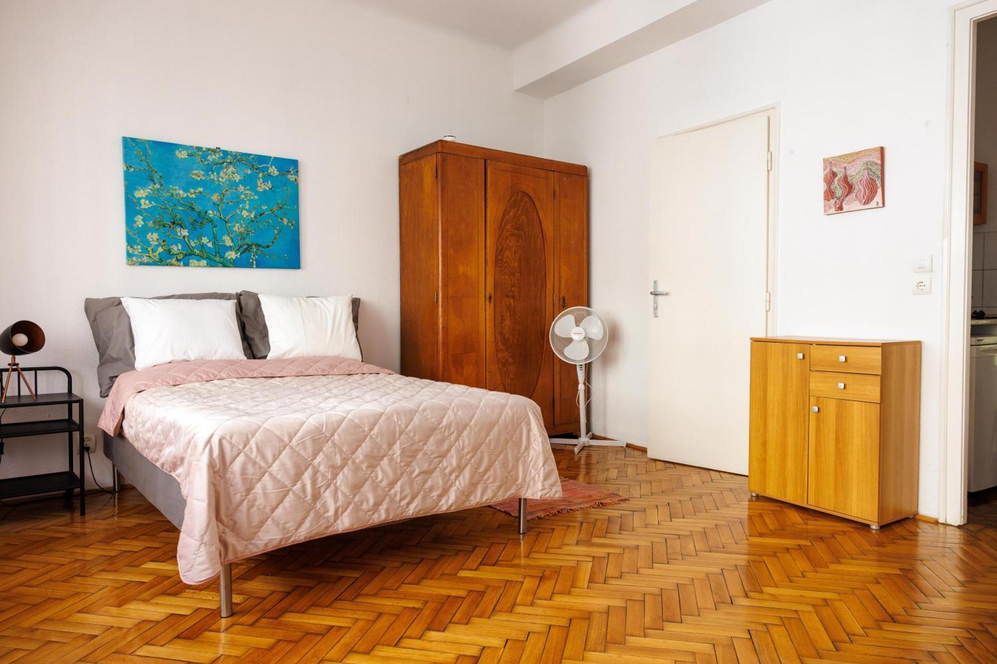 Studio With Terrace In Heart Of The City Budapest Luaran gambar